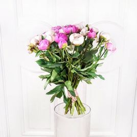 Букет 25 пионов (фуксия микс)