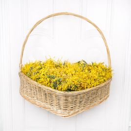 Огромная корзина сердце 201 мимоза 80×80см