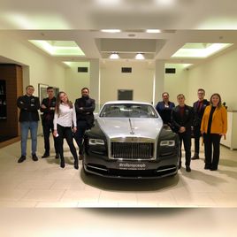 Картина из стабилизированного мха с логотипом (для Rolls-Royce St. Petersburg)