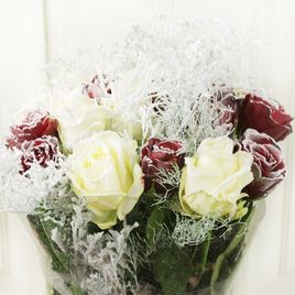 Букет 19 снежных роз микс