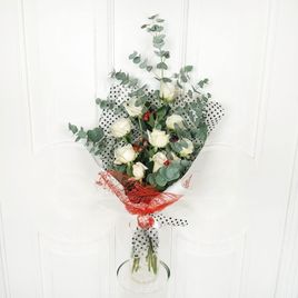 Букет 9 ароматных пионовидных роз с зеленью (заказчик BABOCHKA)