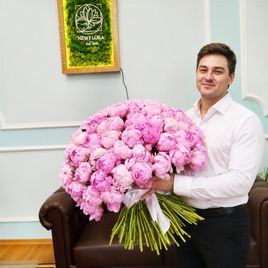 Букет 101 отборный розовый пион