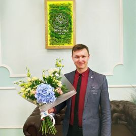 Букет лизиантусов с гортензией и альстромерией (заказчик Bentley)