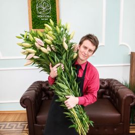 Охапка 25 розовых лилий (130-135 см)
