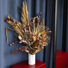 Букет сухоцветов с геликонией и тропическим эвкалиптом (для COMMONS rest.)