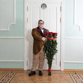 Роза красная высотой 130 см поштучно (Эквадор)