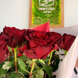 Букет 25 роза высотой 130см