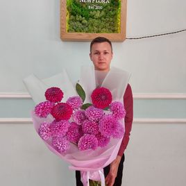 Букет 19 фиолетовых георгин