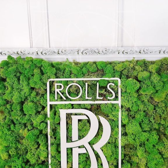 Картина из стабилизированного мха с логотипом (для Rolls-Royce St. Petersburg)