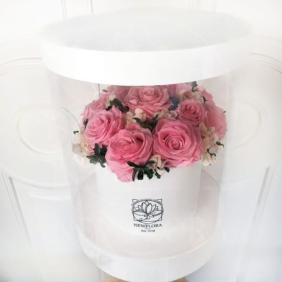Шляпная коробка аквариум со стабилизированными розами и гортензиями (долгоживущие цветы) 25×35см