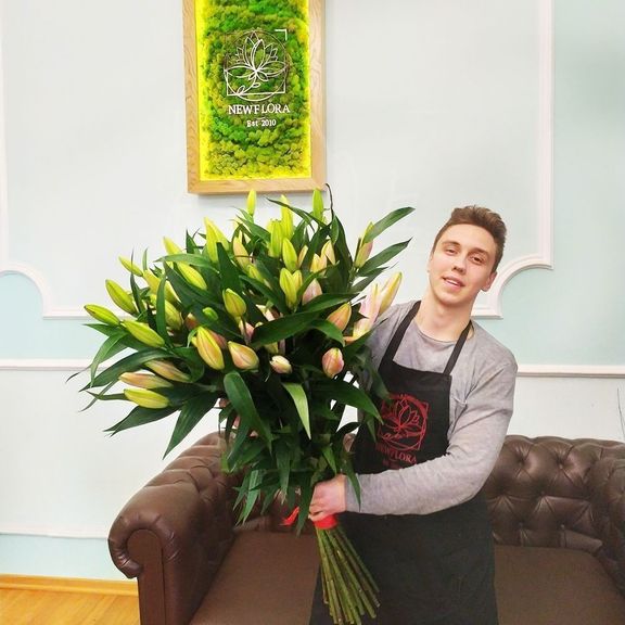 Букет 19 розовых лилий Frontera (100см) premium