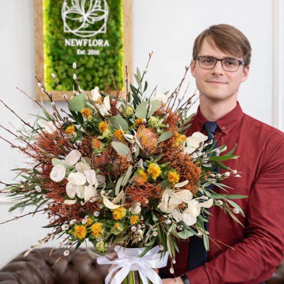 Букет сухоцветов с лунарией, диким шафраном и вербой