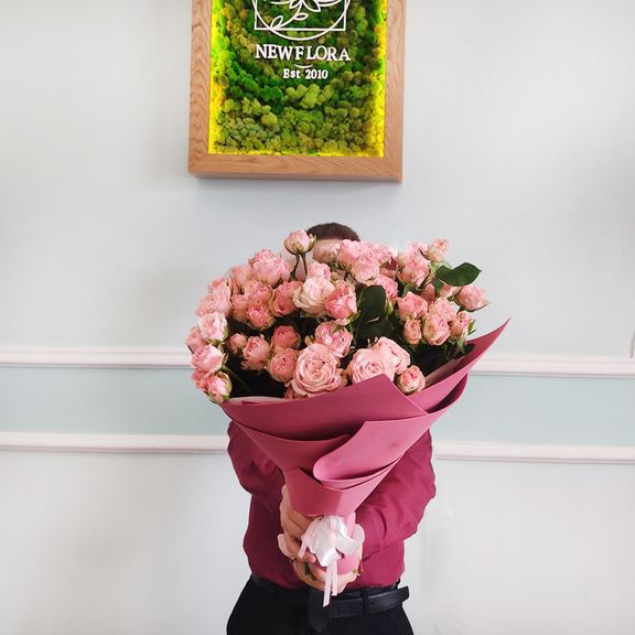 Букет 11 кустовых роз