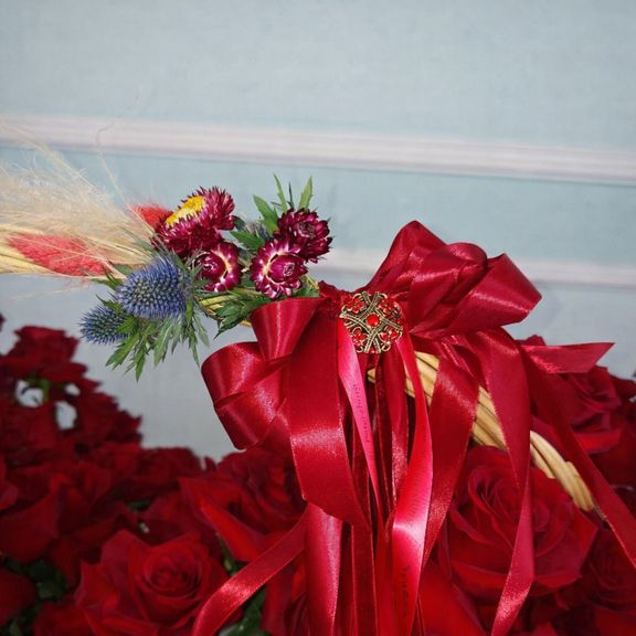 Корзина 151 красная роза (Эквадор)