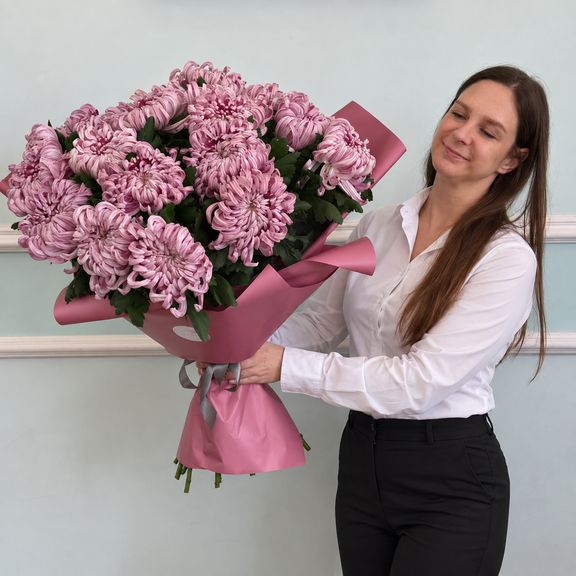 Букет 21 хризантема «Vienna Pink»