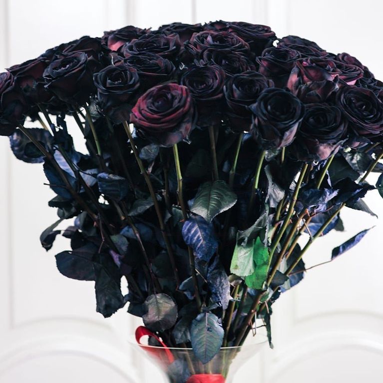 Букет 39 черных роз
