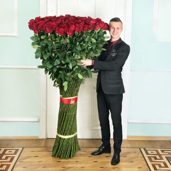 Купить гигантские розы роза лайнером