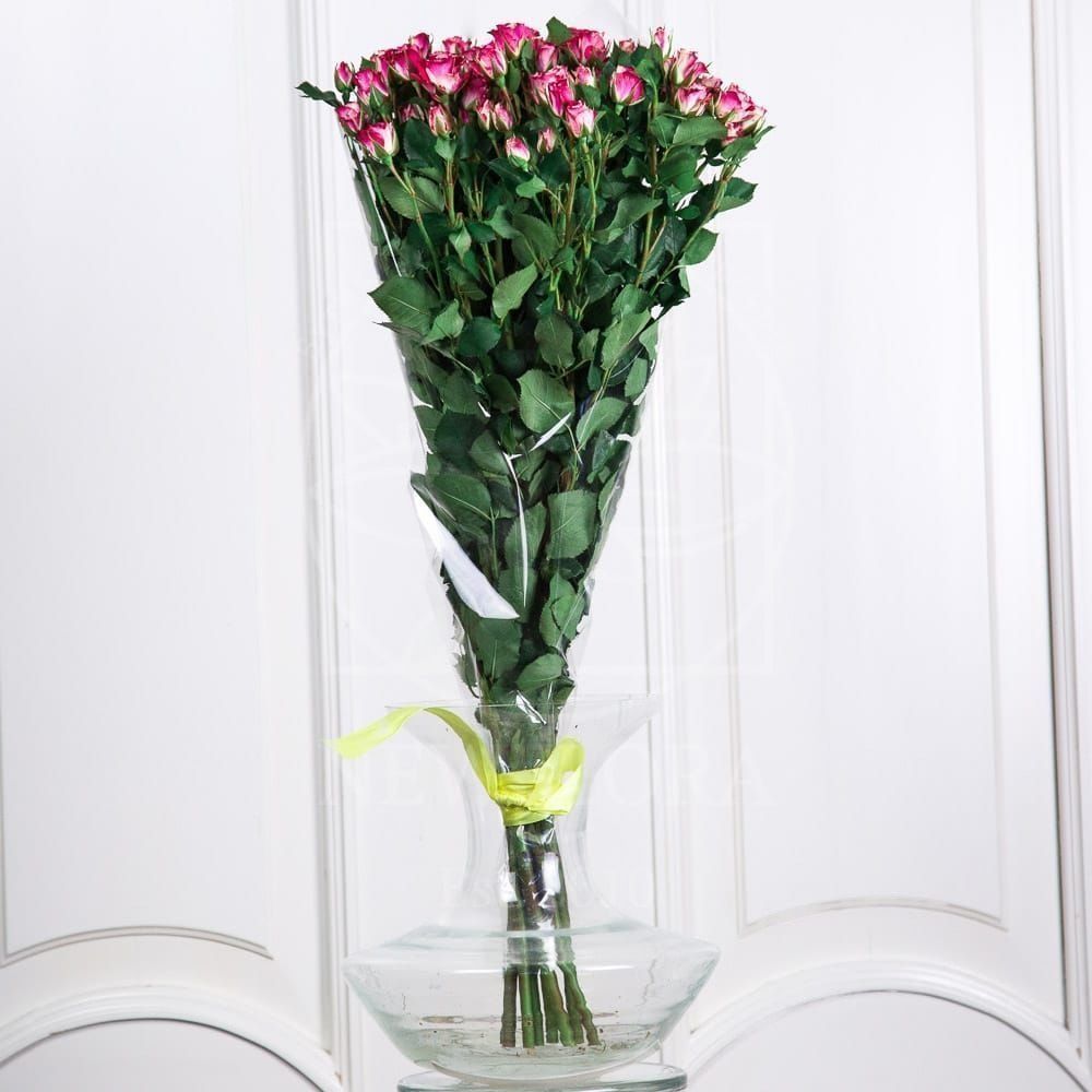 Букет 9 двухцветных кустовых роз (60-70см)