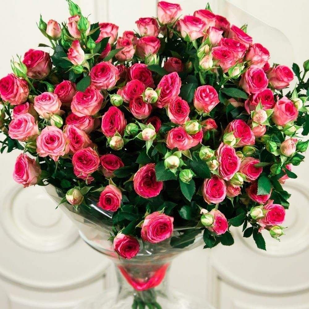 Букет 9 розовых кустовых роз (Premium)