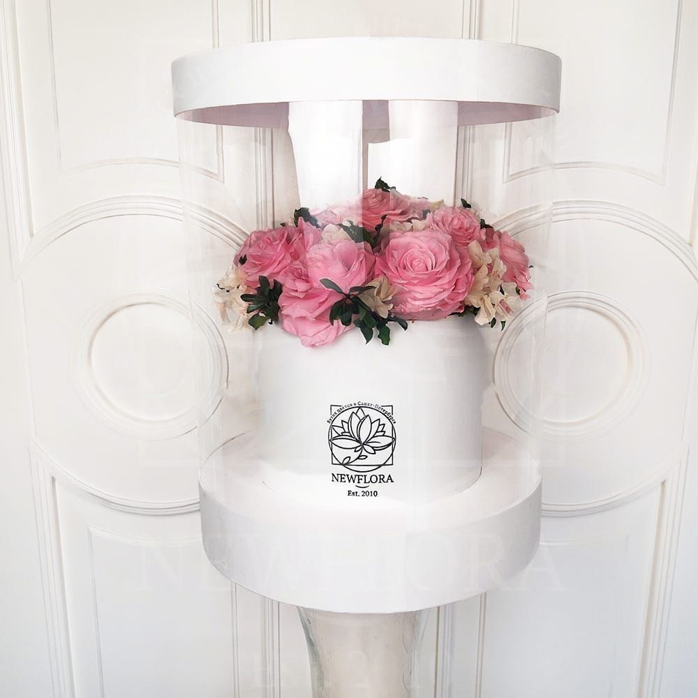 Шляпная коробка аквариум со стабилизированными розами и гортензиями (долгоживущие цветы) 25×35см