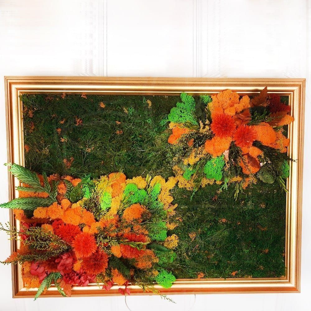 Картина из стабилизированного цветного мха ягеля и зелени 40×60см