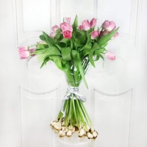 Букет 25 высоких розовых тюльпанов с луковицей (от 60см)