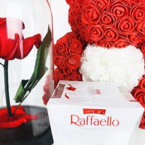Набор raffaello + мишка из фоамирана с сердцем + роза в колбе (цвет на выбор)