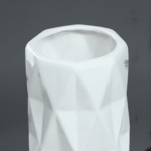 Ваза белая «ромб» высота 40см (керамика)